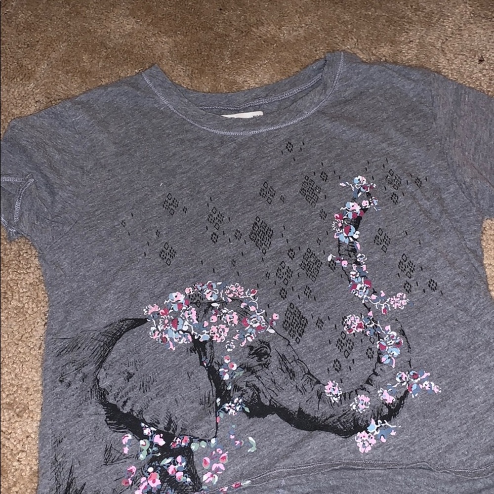 short sleeve t-shirt